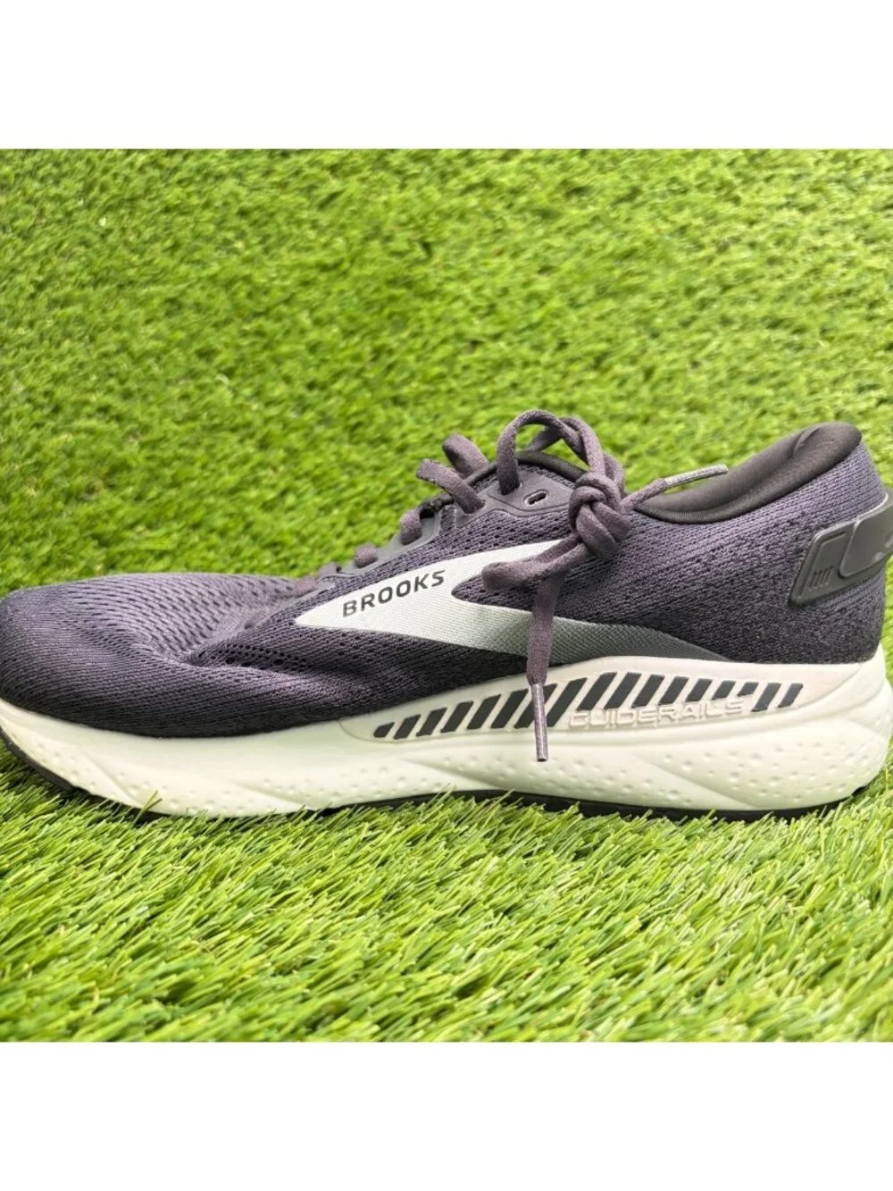 Brooks Ariel GTS 24 Womens Size 10D Black Gray Athletic Running Shoes Sneakers